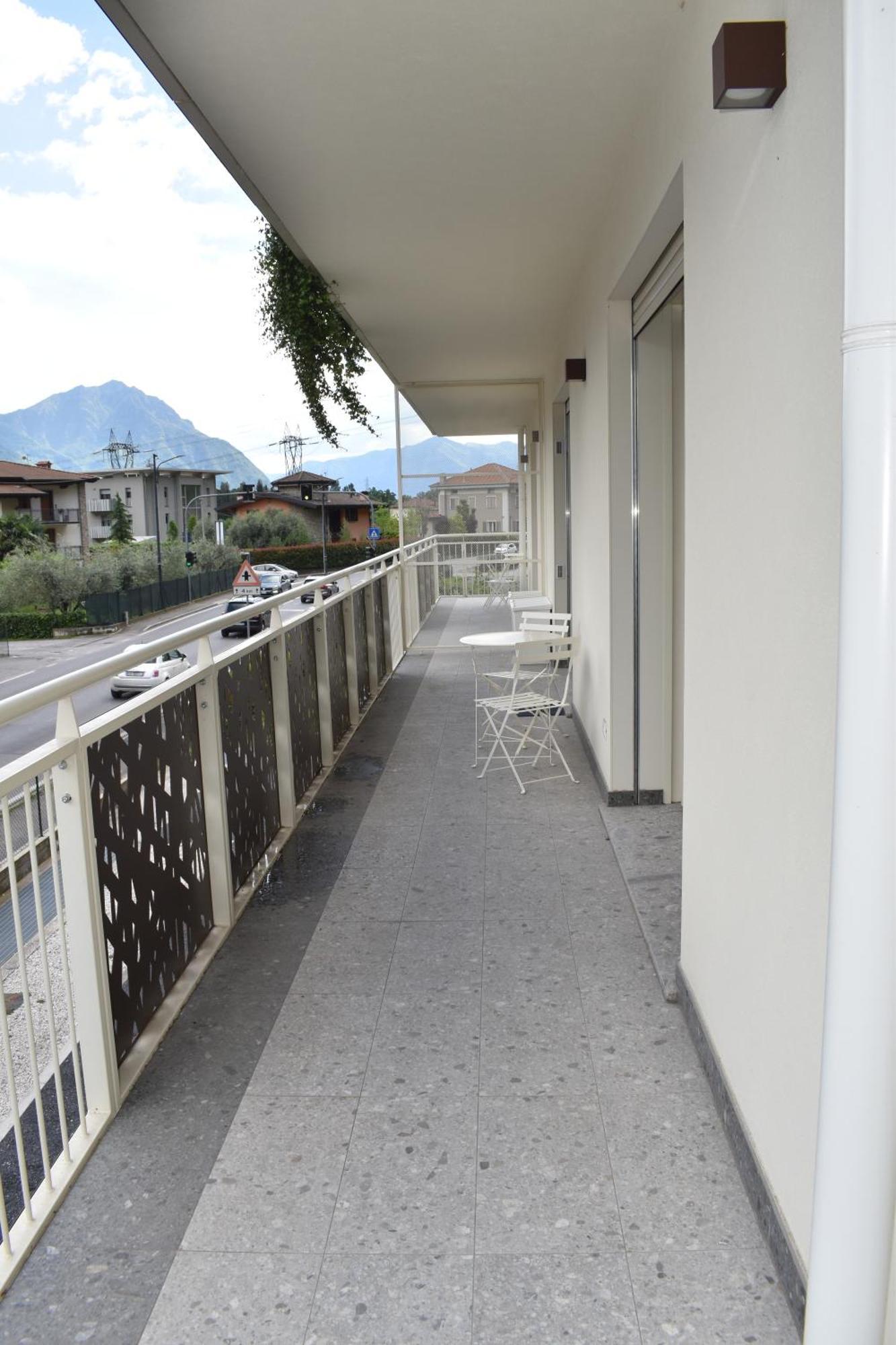 Apartament Baia Delle Rose Via Roma 111 Costa Volpino Zewnętrze zdjęcie