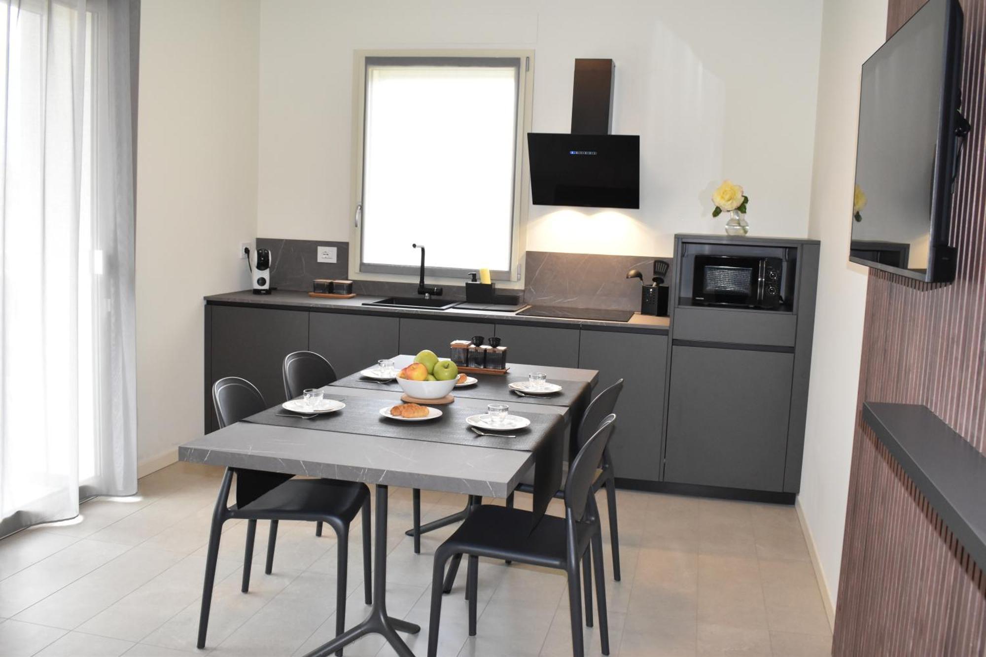 Apartament Baia Delle Rose Via Roma 111 Costa Volpino Zewnętrze zdjęcie