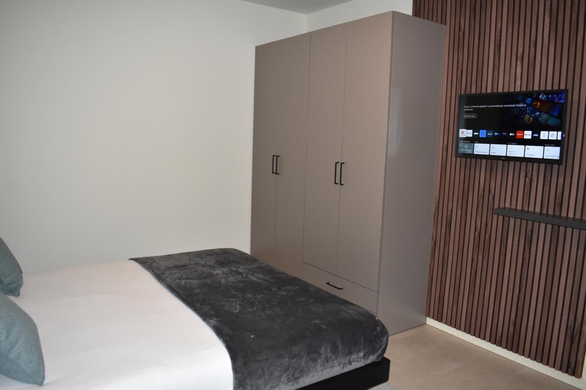 Apartament Baia Delle Rose Via Roma 111 Costa Volpino Zewnętrze zdjęcie