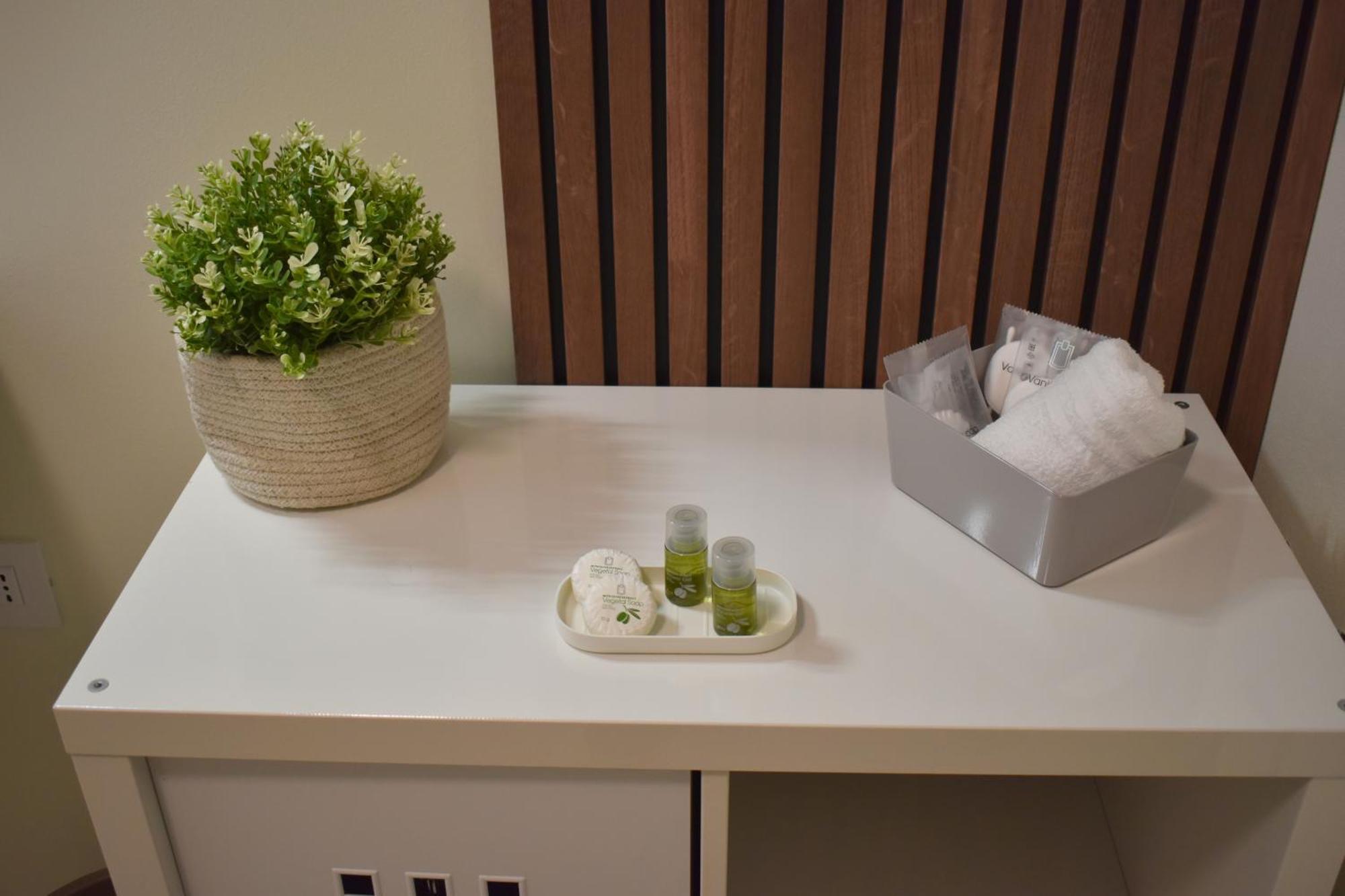 Apartament Baia Delle Rose Via Roma 111 Costa Volpino Zewnętrze zdjęcie