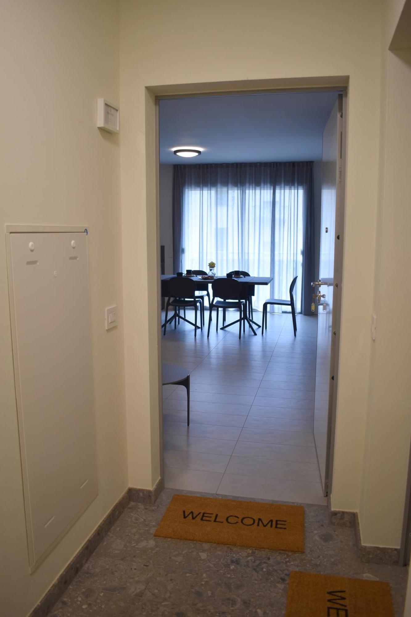 Apartament Baia Delle Rose Via Roma 111 Costa Volpino Pokój zdjęcie