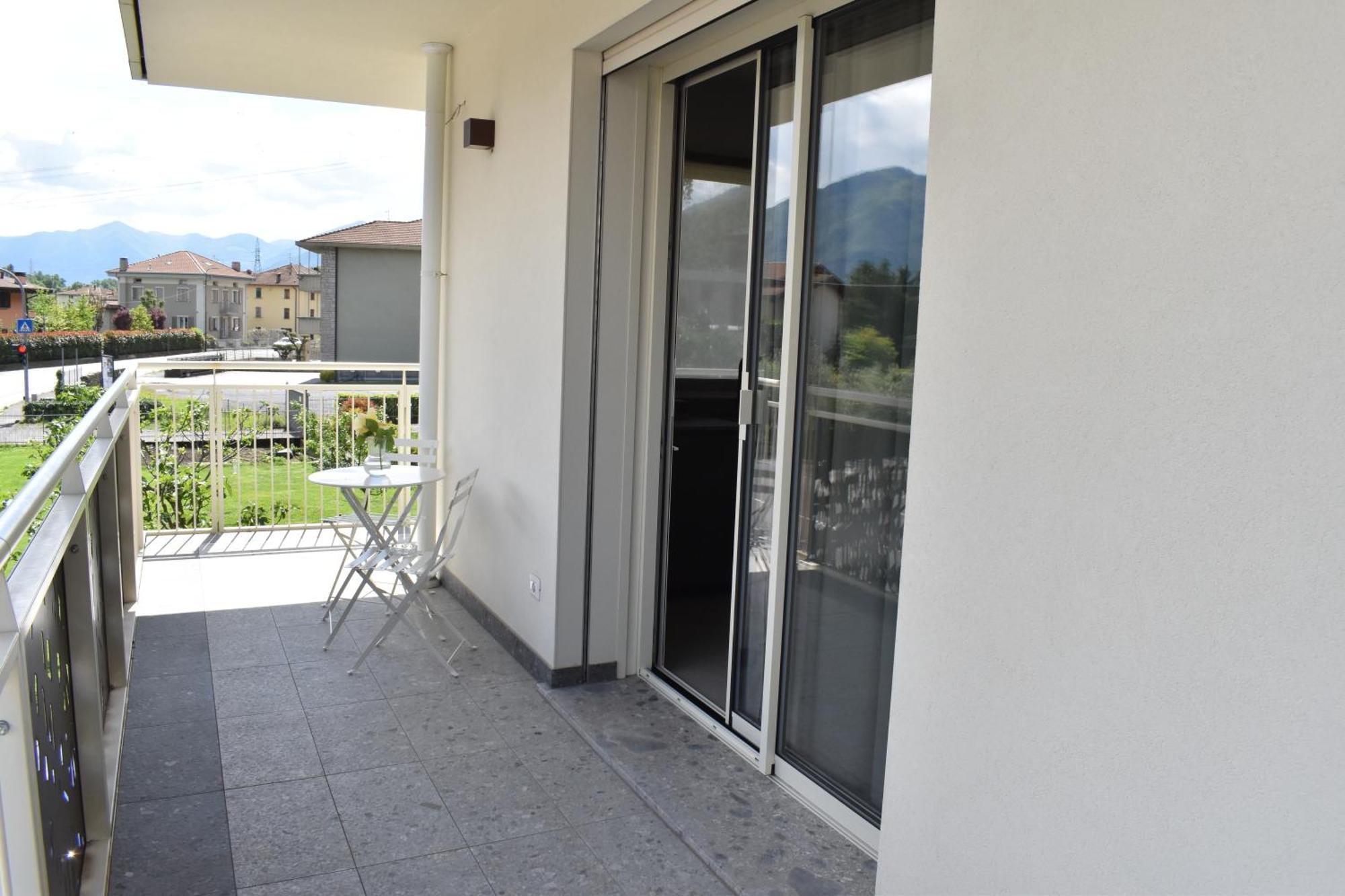 Apartament Baia Delle Rose Via Roma 111 Costa Volpino Zewnętrze zdjęcie